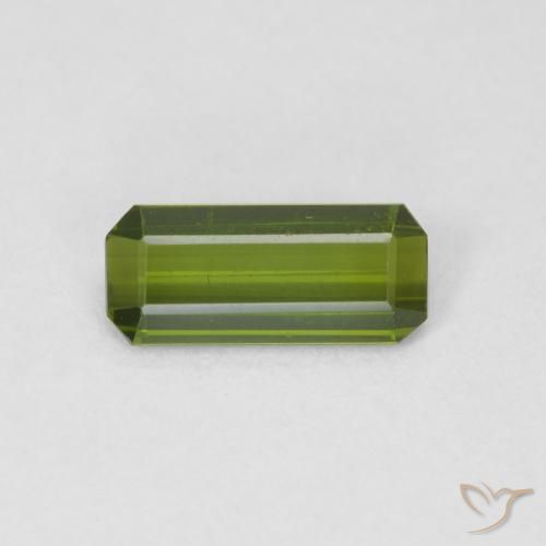 1.05ct 자연스러운 딥그린 전기석, 에메랄드 컷, VVS