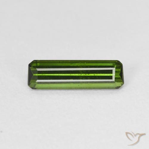 0.92ct 자연스러운 딥그린 전기석, 에메랄드 컷, VS