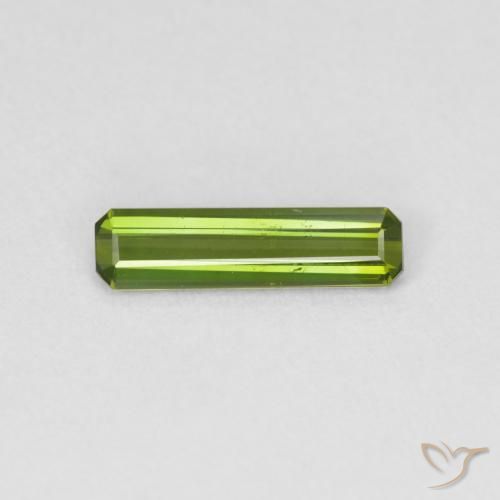 0.69ct 자연스러운 포레스트 그린 전기석, 에메랄드 컷, VVS-VS