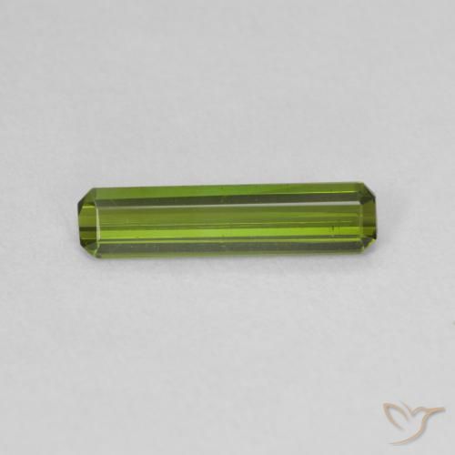 0.81ct 자연스러운 미디엄 그린 전기석, 에메랄드 컷, VVS