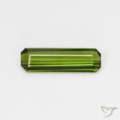 0.78ct 자연스러운 미디엄 그린 전기석, 에메랄드 컷, VVS