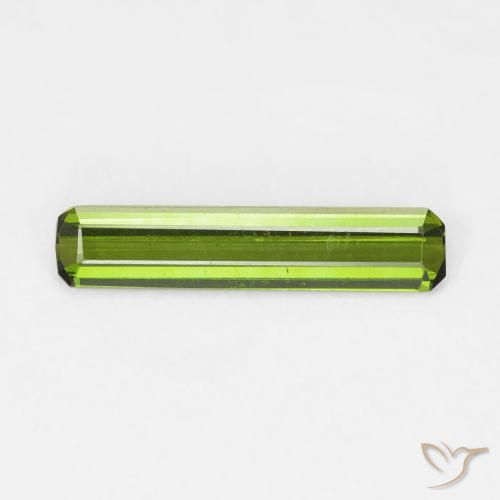 0.94ct 자연스러운 딥그린 전기석, 에메랄드 컷, VVS