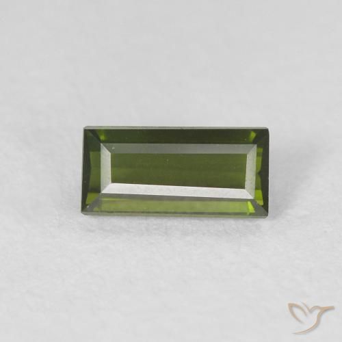 0.43ct 자연스러운 딥그린 전기석, 바게트, VVS