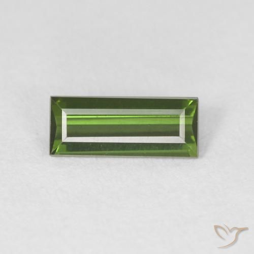 0.60ct 자연스러운 미디엄 그린 전기석, 바게트, VVS