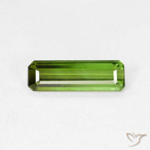 0.77ct 자연스러운 짙은 녹색 전기석, 에메랄드 컷, VVS-VS