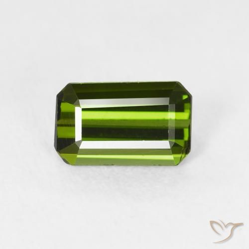 0.72ct 자연스러운 포레스트 그린 전기석, 에메랄드 컷, VS