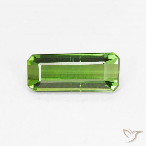 0.73ct 자연스러운 포레스트 그린 전기석, 에메랄드 컷, VS