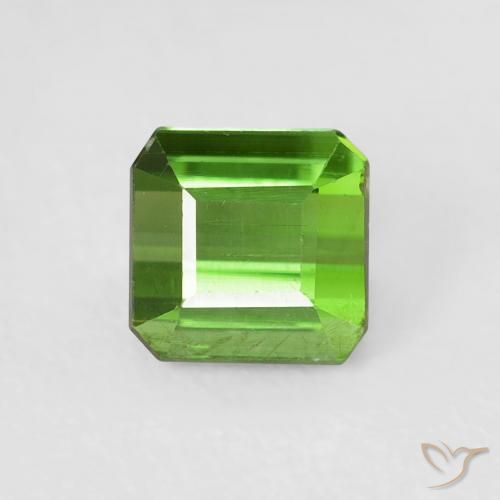 0.84ct 자연스러운 딥그린 전기석, 에메랄드 컷, VS