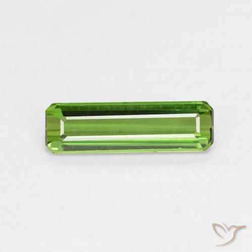 0.80ct 자연스러운 딥그린 전기석, 에메랄드 컷, VVS