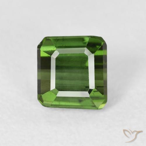 0.73ct 자연스러운 딥그린 전기석, 에메랄드 컷, VS
