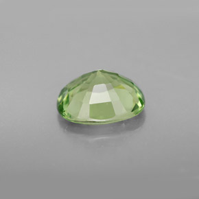 2.62캐럿 천연 그린 차보라이트 가넷, 쿠션 컷, 9.2×7.6 mm, VS