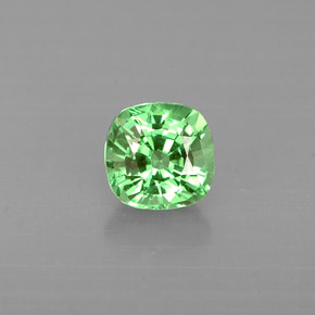 0.54캐럿 천연 그린 차보라이트 가넷, 쿠션 컷, 4.6×4.5 mm, VS