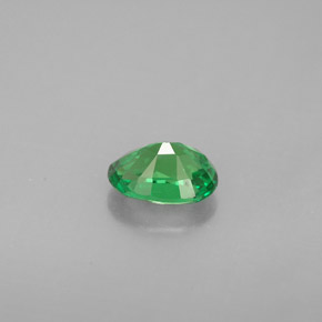 0.90캐럿 천연 그린 차보라이트 가넷, 타원형 컷, 6.8×4.9 mm, VVS-VS