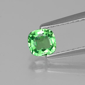 0.44캐럿 천연 그린 차보라이트 가넷, 쿠션 컷, 4.6×4.5 mm, VVS-VS