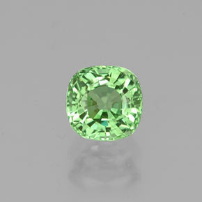 0.60캐럿 천연 그린 차보라이트 가넷, 쿠션 컷, 4.7×4.6 mm, VS