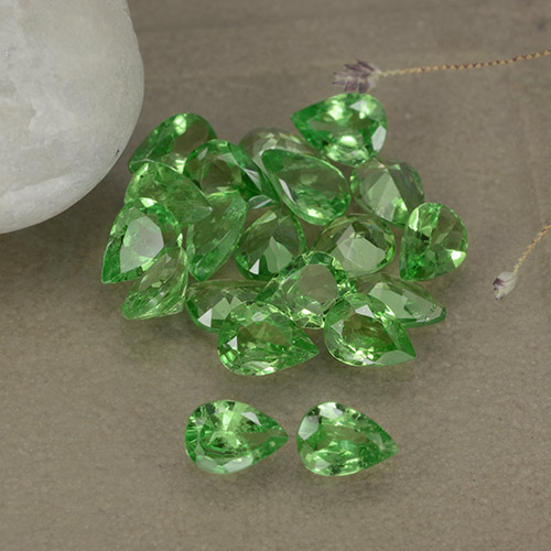2.99캐럿 천연 밝은 그린 차보라이트 가넷 보석, 배 모양, 4×3 mm, VS