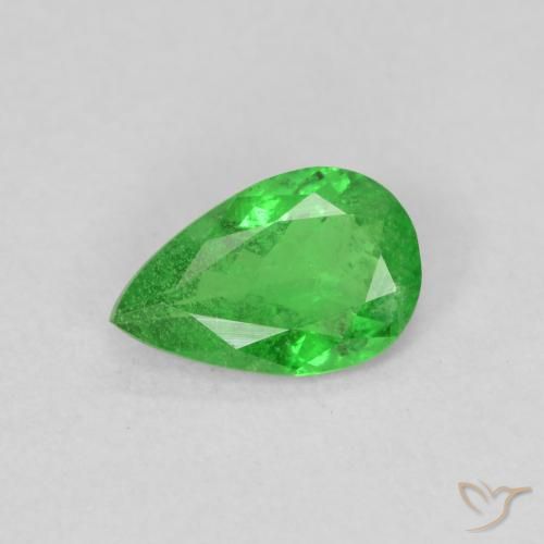 0.78ct 자연스러운 미디엄 그린 차보라이트 가넷, 배 모양, VS-SI