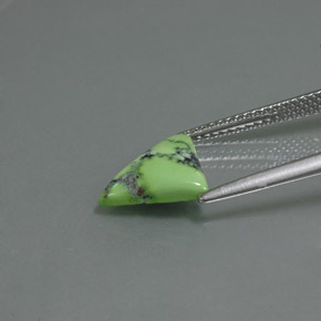 1.60캐럿 천연 옐로우 그린 터키석, 트릴리언, 12.2×8.6 mm, 불투명체