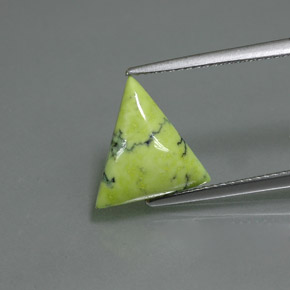 2.59캐럿 천연 옐로우 그린 터키석, 트릴리언, 12.3×11.8 mm, 불투명체