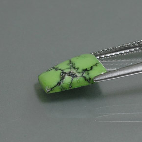 2.04캐럿 천연 연두색 터키 옥, 멋진 모양, 불투명체