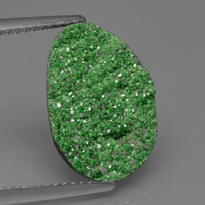 3.78캐럿 천연 녹색 우바로바이트 가넷 드루시, 멋진 모양, 불투명체