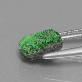 2.39캐럿 천연 녹색 우바로바이트 가넷 드루시, 멋진 모양, 불투명체