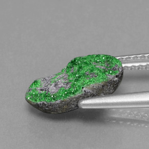 3.14캐럿 천연 녹색 우바로바이트 가넷 드루시, 멋진 모양, 불투명체