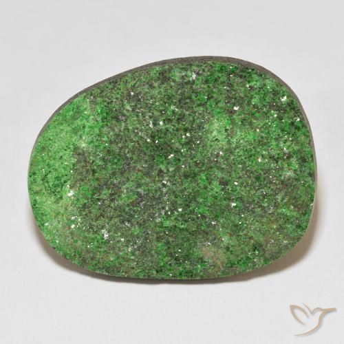 47.54ct 자연스러운 미디엄 그린 우바로바이트 가넷 드루시, 팬시한, 불투명체