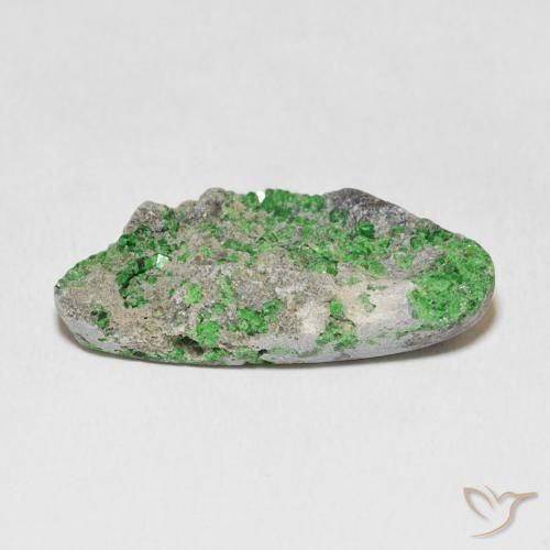 18.60캐럿 천연 Deep Earthy Green 우바로바이트 가넷 드루시, 팬시한, 불투명체