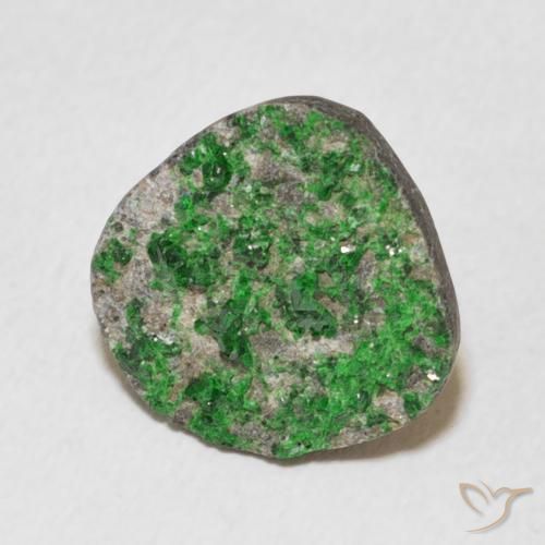 9.44캐럿 천연 Deep Earthy Green 우바로바이트 가넷 드루시, 팬시한, 불투명체