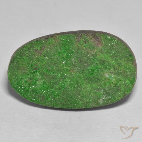 50.46ct 자연스러운 녹색 우바로바이트 가넷 드루시, 타원형, 불투명체
