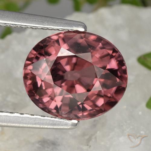 2.94ct 자연스러운 딥 레드 지르콘, 타원형, VVS-VS
