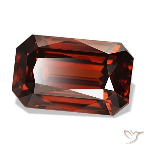 8.30캐럿 천연 딥 블러드 레드 지르콘, 에메랄드 컷, 12.5×7.8 mm, VVS